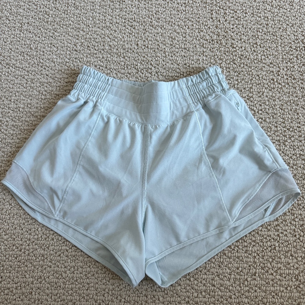 Lululemon Hotty Hot High Rise 2.5”